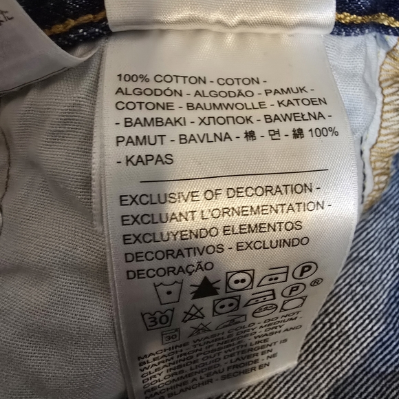 Levi's Button Fly Distressed Denim Shorts Ladies Size 28 - Picture 6 of 11